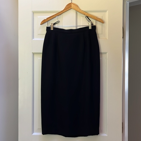 VTG Kasper ASL 2 piece black skirt suit. Size 10. - Picture 7 of 9